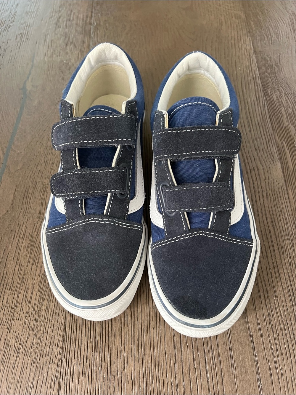 ❤️ New Vans Kids Navy & White Velcro Sneakers